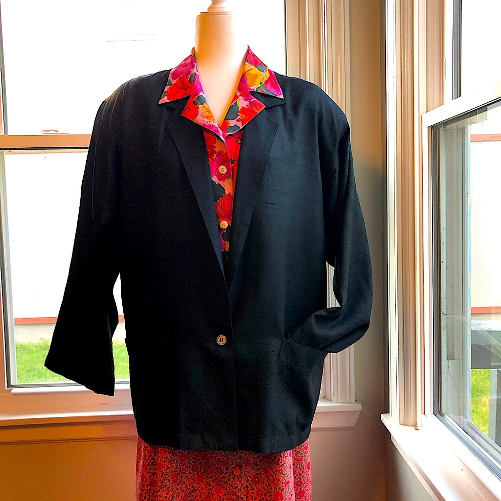 Vintage silk blazer w/ shoulder pads